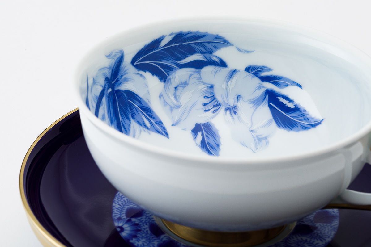 深川製磁 オリエンタルブルー 高台珈琲椀皿 カップ＆ソーサー オリエンタルブルー 紅茶碗皿 | 有田焼 深川製磁｜公式オンラインストア