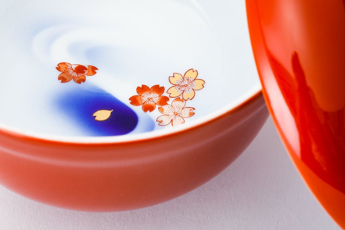花は桜（赤） 雑煮碗 | 有田焼 深川製磁｜公式オンラインストア