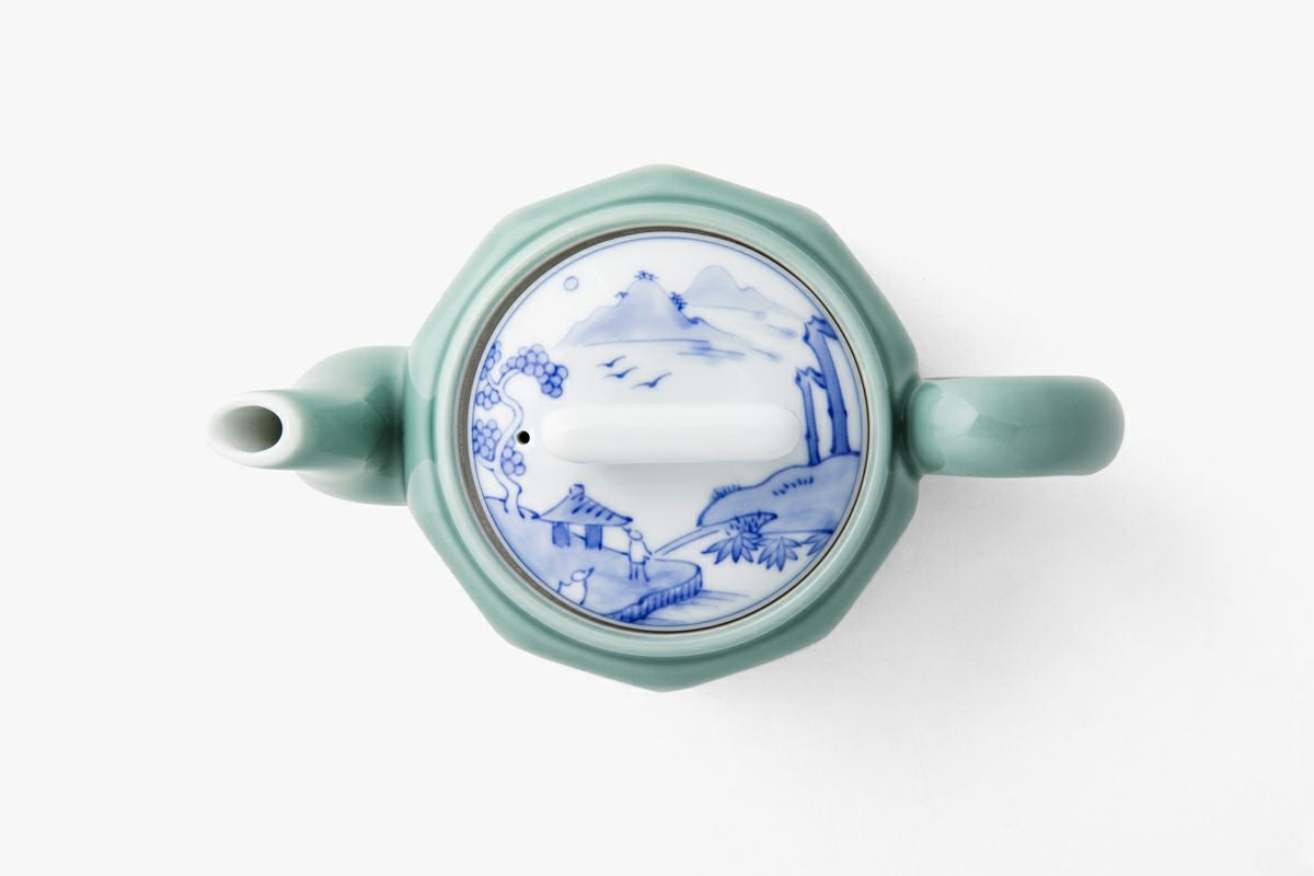 笹青磁染付山水 面取急須 | 有田焼 深川製磁｜公式オンラインストア