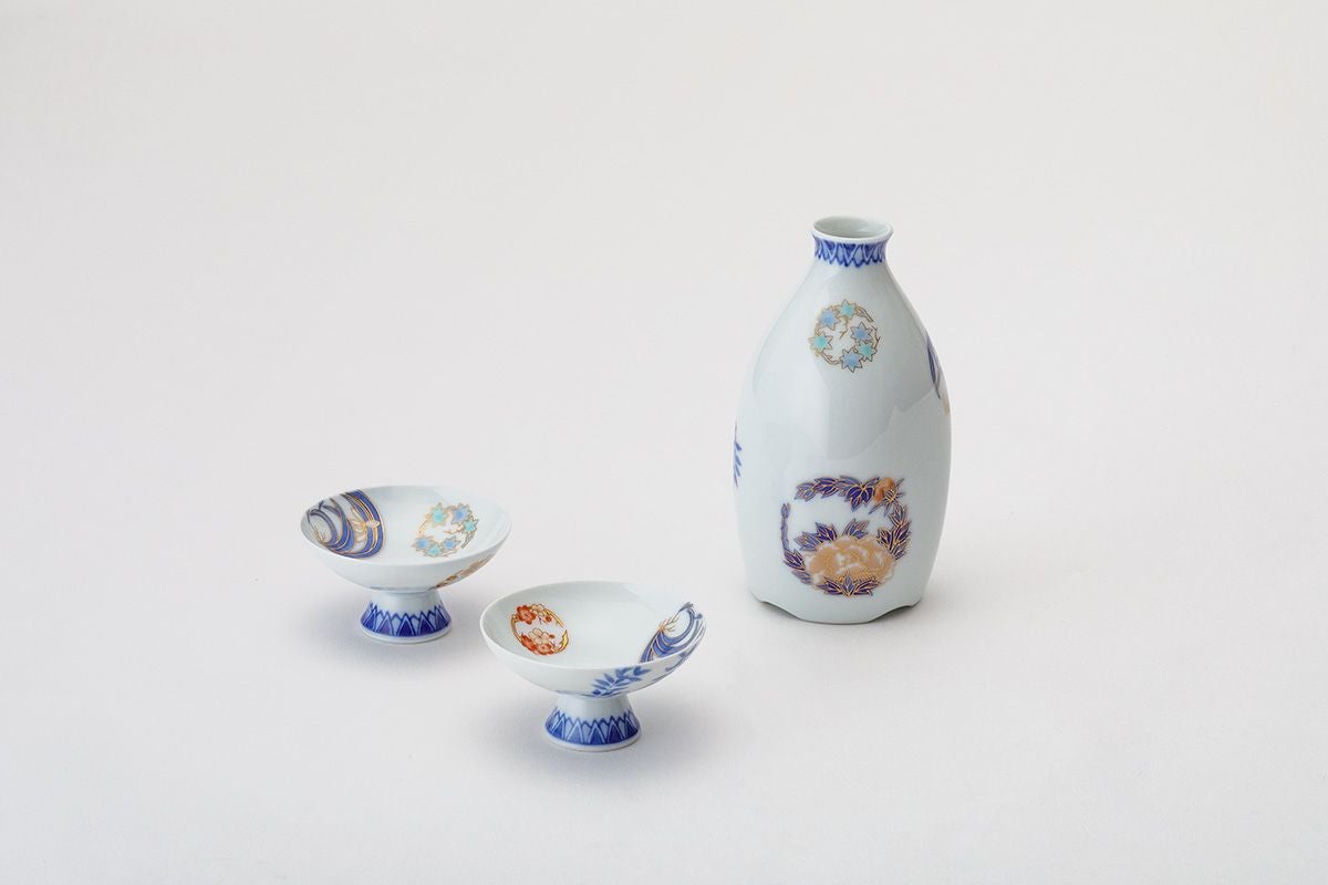 染錦金彩鳳凰 二人具酒器揃 | 有田焼 深川製磁|公式オンラインストア 染錦金彩鳳凰 二人具酒器揃 | 有田焼 深川製磁|公式オンラインストア