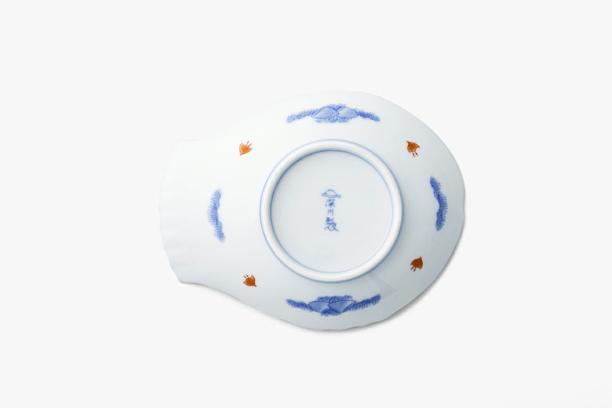 2019 深川製磁 染錦手波鶴紋　組湯呑　蓋付　未使用 染錦手波鶴紋 魚型皿（小） | 有田焼 深川製磁｜公式オンラインストア