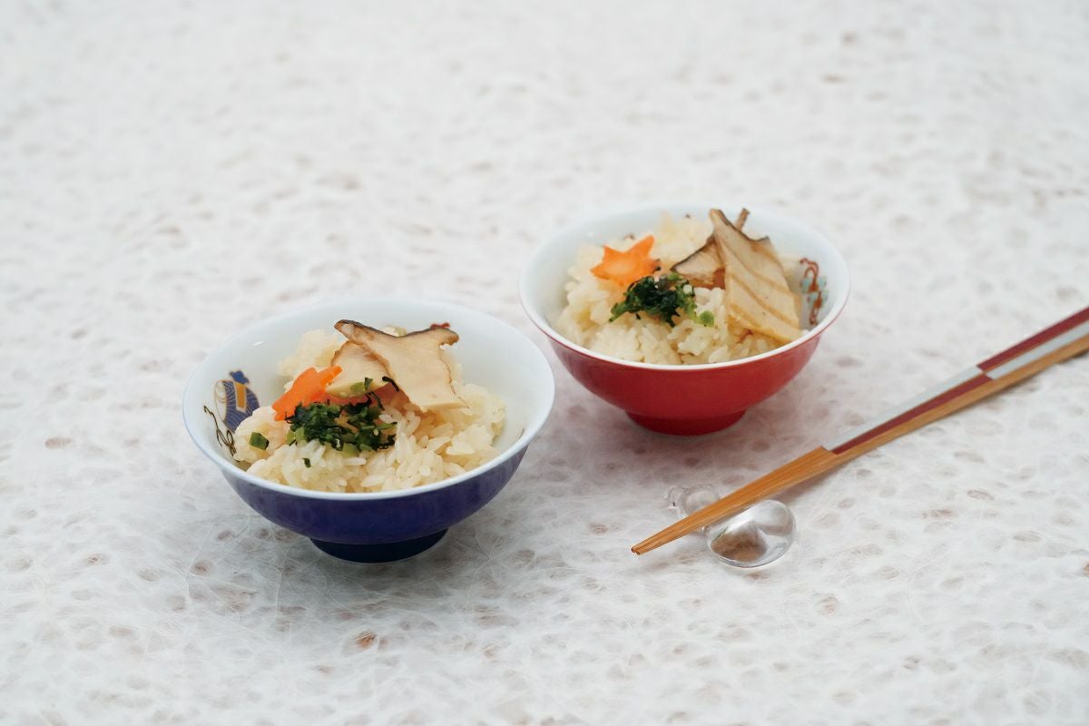 新品未使用　深川製磁　組飯碗 紅白花結び　夫婦茶碗 新品未使用 深川製磁 廃盤 組飯碗 紅白花結び 夫婦茶碗 - メルカリ