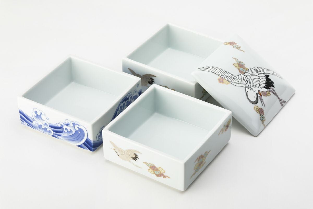 白金波鶴紋 三段重 | 有田焼 深川製磁｜公式オンラインストア