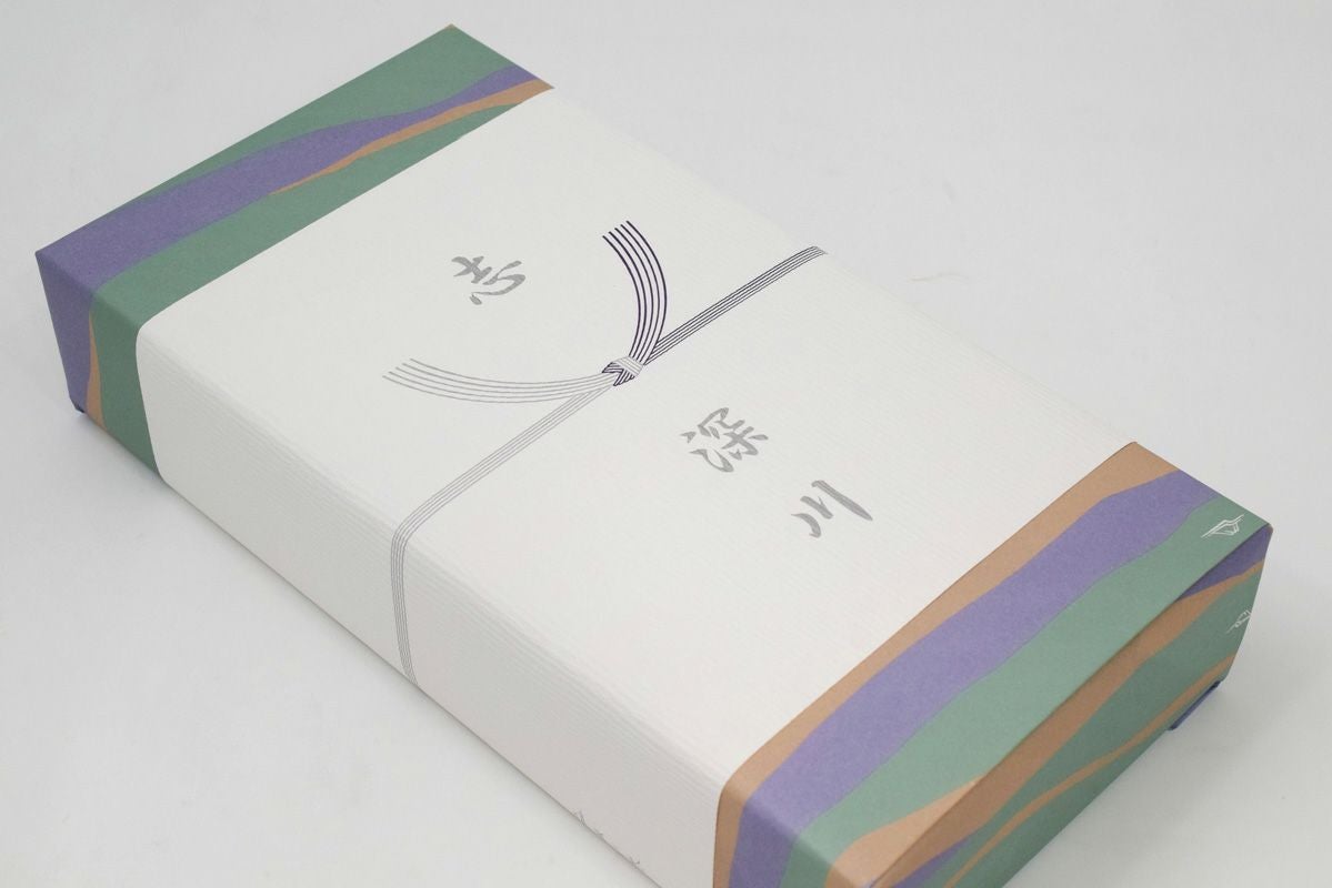 寿赤絵 花型トレイ | 有田焼 深川製磁｜公式オンラインストア