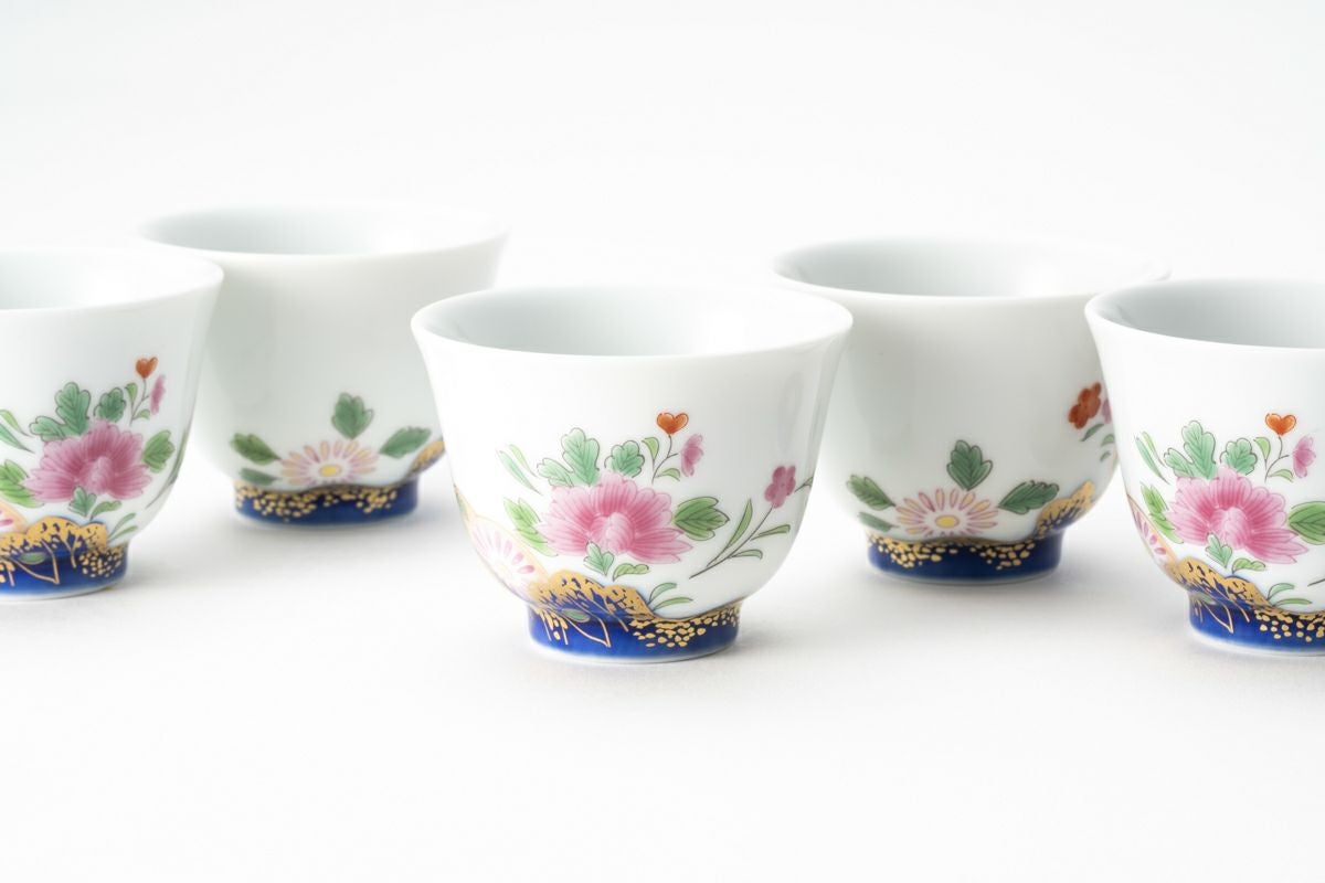 染錦絢爛草花絵 煎茶碗揃 | 有田焼 深川製磁｜公式オンラインストア