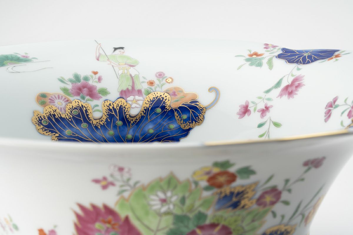 染錦絢爛草花絵 花型大鉢 | 有田焼 深川製磁｜公式オンラインストア