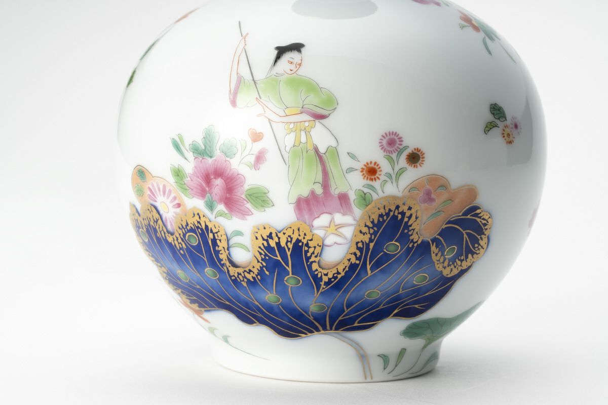 大樋長阿弥　鶴首花生 染錦絢爛草花絵 鶴首花生 | 有田焼 深川製磁｜公式オンラインストア
