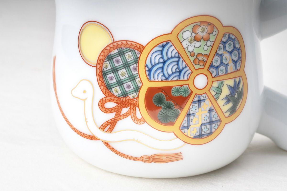 黄金蛇吉祥紋 モーニングカップ | 有田焼 深川製磁｜公式オンラインストア