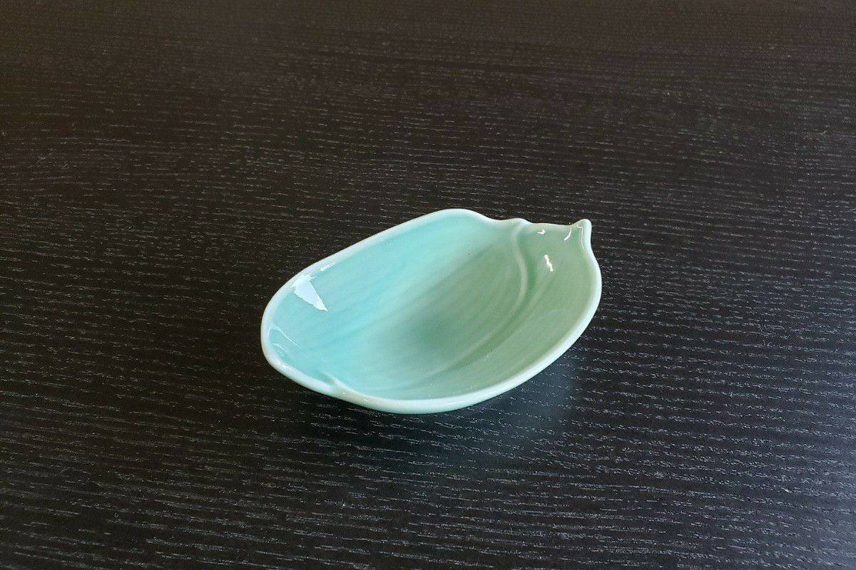 青磁 | 有田焼 深川製磁｜公式オンラインストア