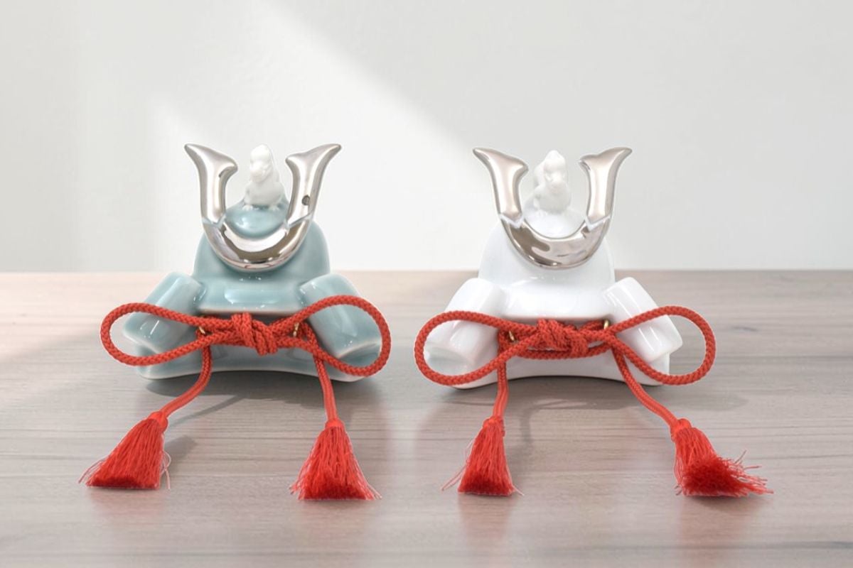 青磁かぶと 置物 | 有田焼 深川製磁｜公式オンラインストア